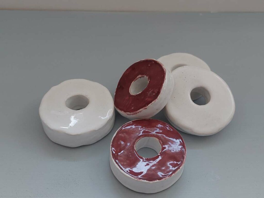 Fermentation equipment: Clay weights