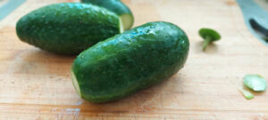 Gherkins with the ends cut off