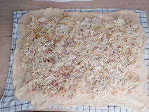 Filling on strudel dough