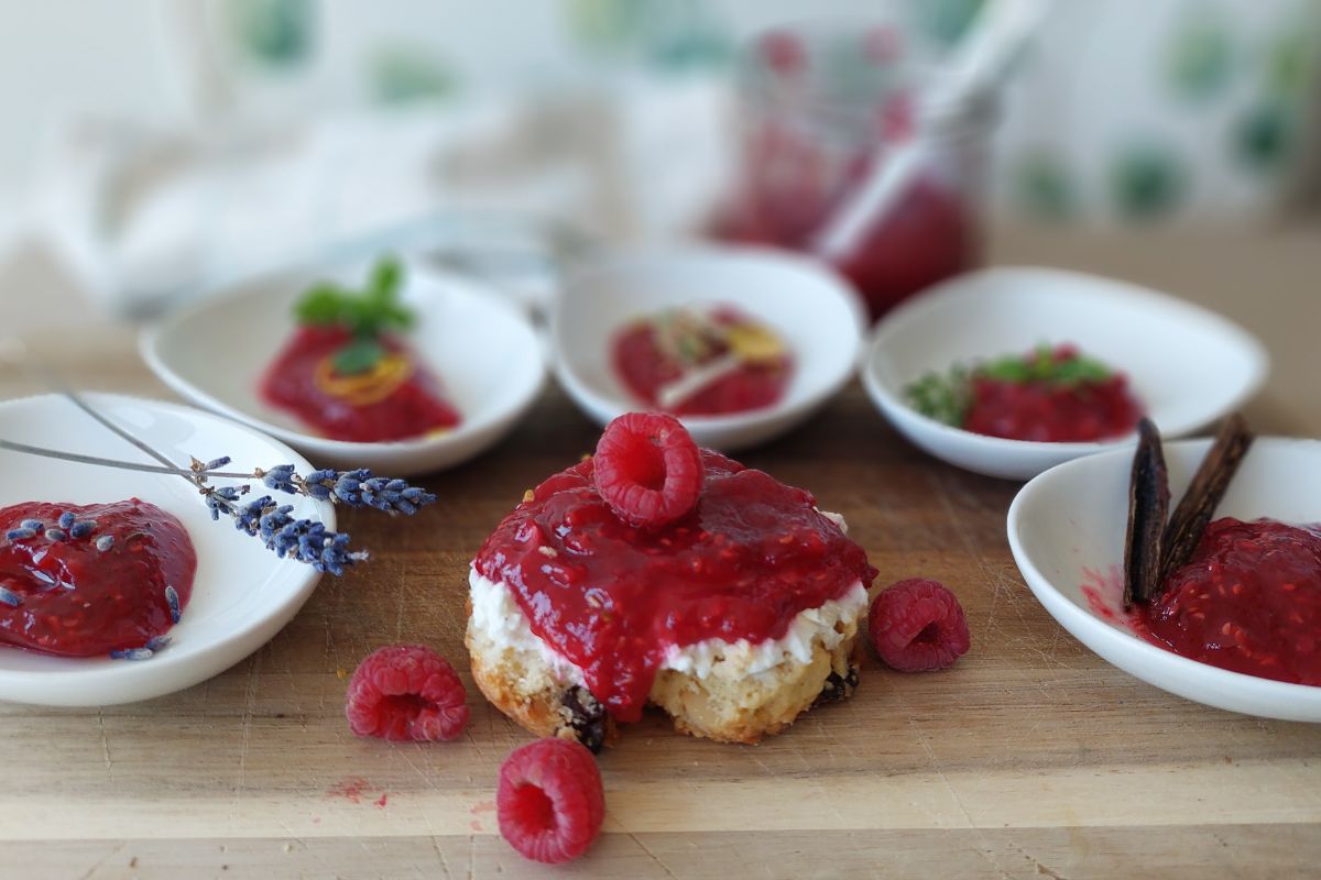 Raspberry jams Different raspberry jams